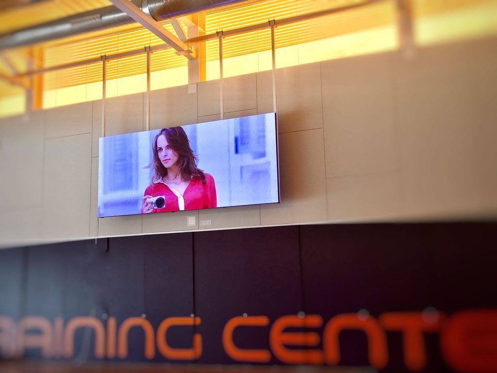 videomarcador Cosmi interior LED. para training center Pabellón Deportes Fuengirola Málaga