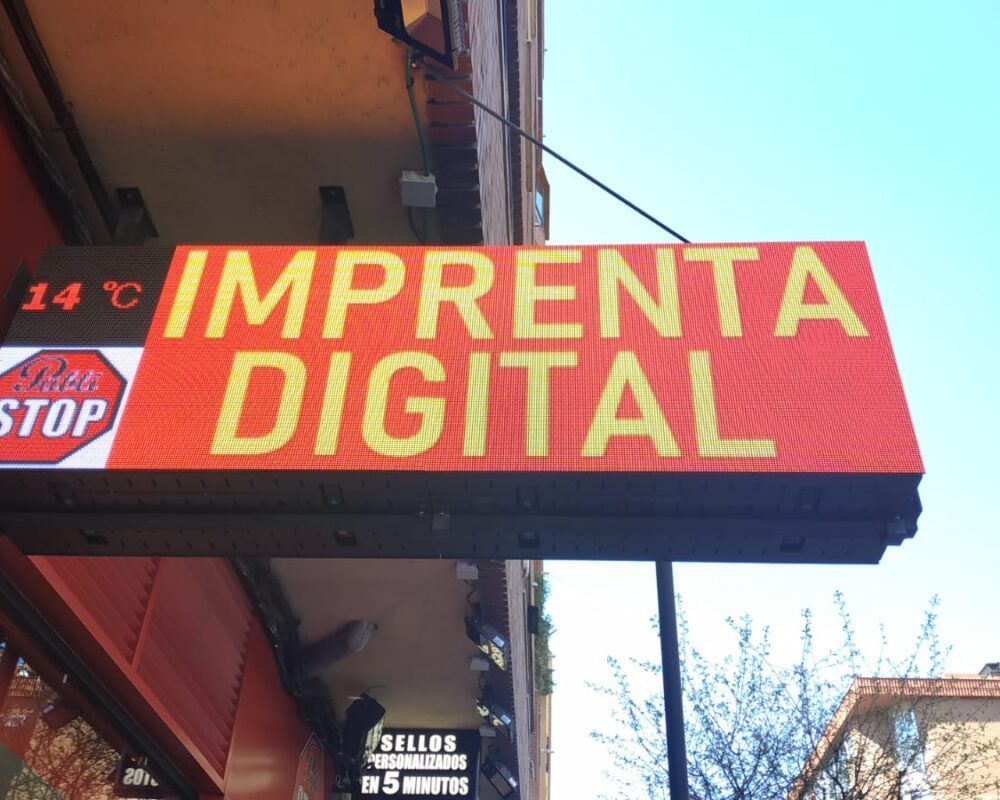 Pantalla P4 exterior Volada