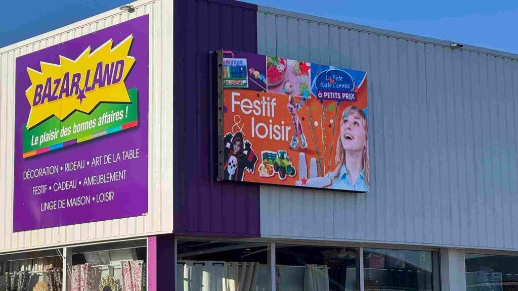 Pantalla P5 Bazarland 2025